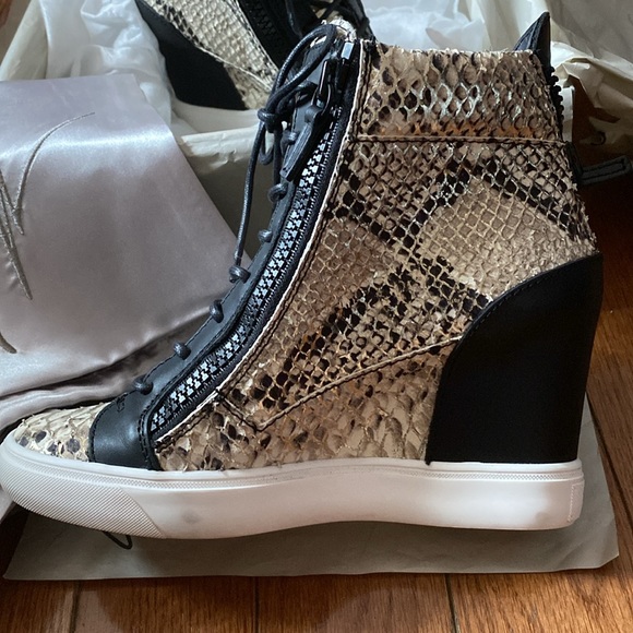 Giuseppe Zanotti Snake Skin Sneaker Wedges EUC - Picture 5 of 15